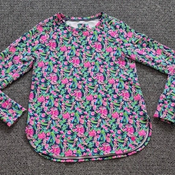 Lilly Pulitzer Other - 💕EUC Lilly Pulitzer Pink and Green Floral Long Sleeve Blythe Pullover